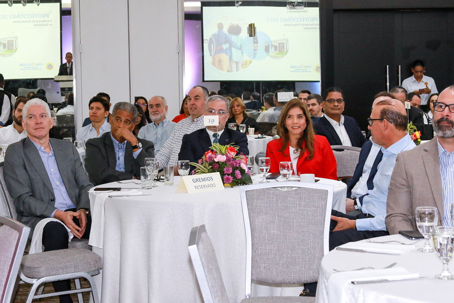 Resultados 2024 y Proyecciones 2025 CONVIVIENDA 16