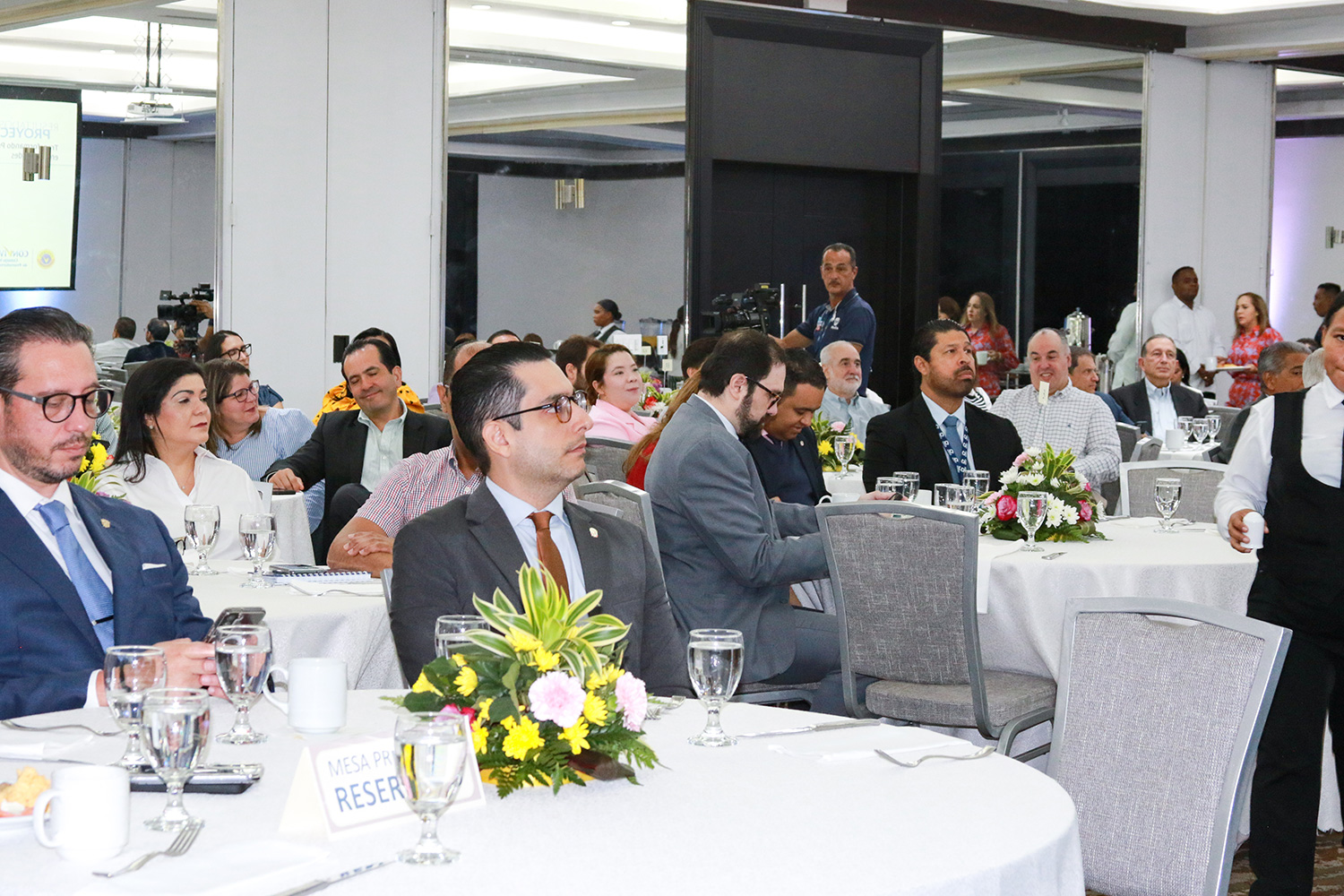 Resultados 2024 y Proyecciones 2025 CONVIVIENDA 20